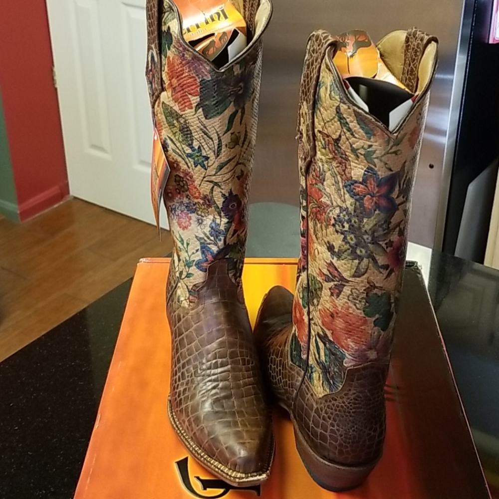 Ferrini Western Boot - Picture 2 of 13